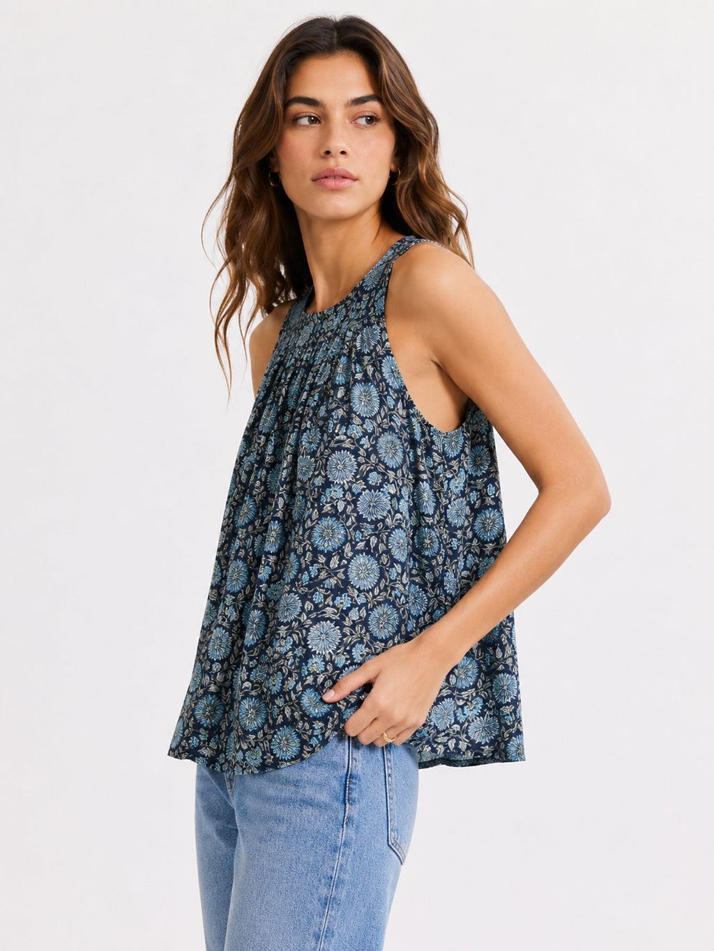 Top Corto Mujer Viscosa Cuello Halter con Botones Estampado | Armonias Teen