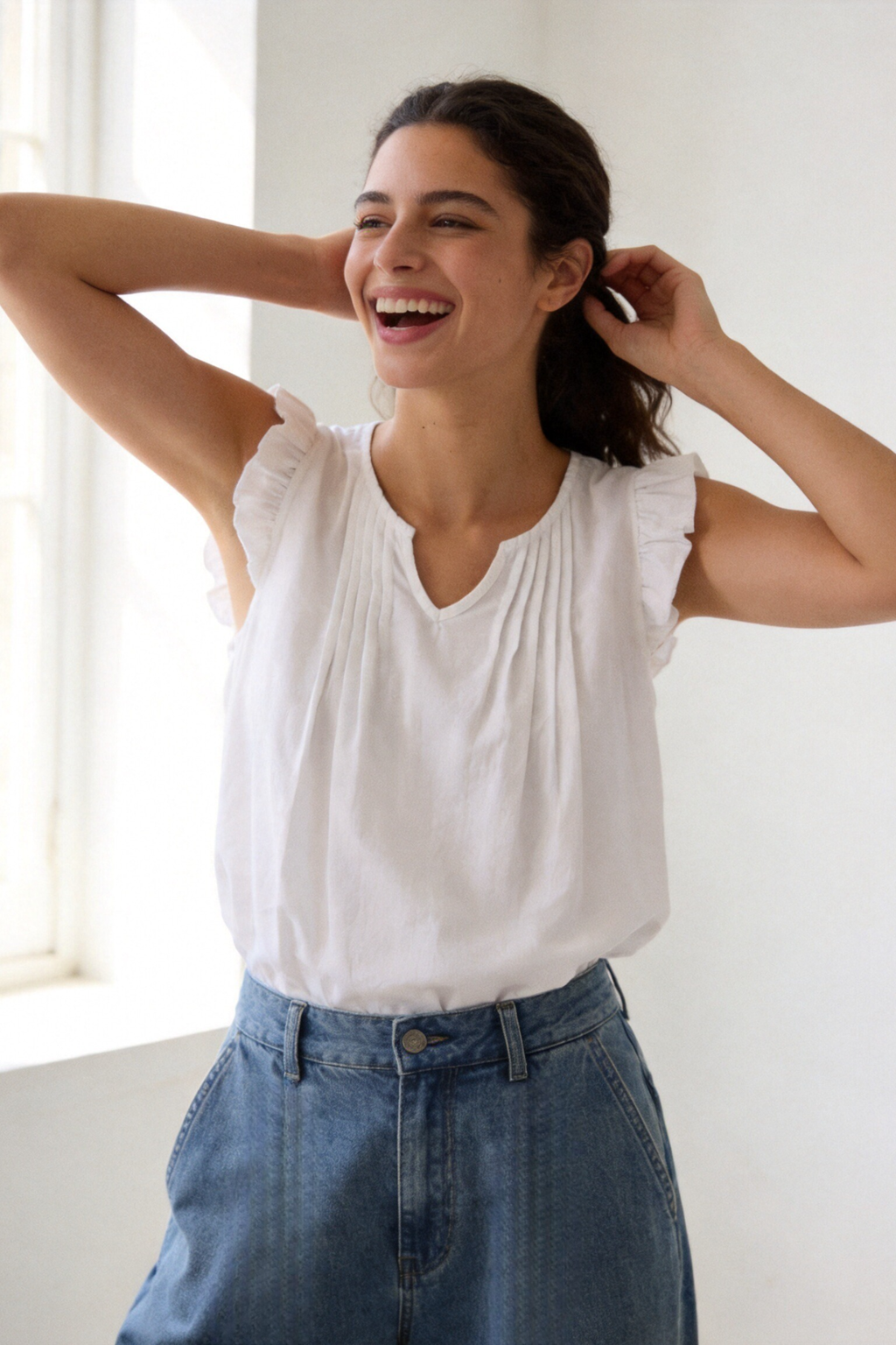 Blusa Mujer Viscosa Fluida Escote Pico con Volantes | Armonias
