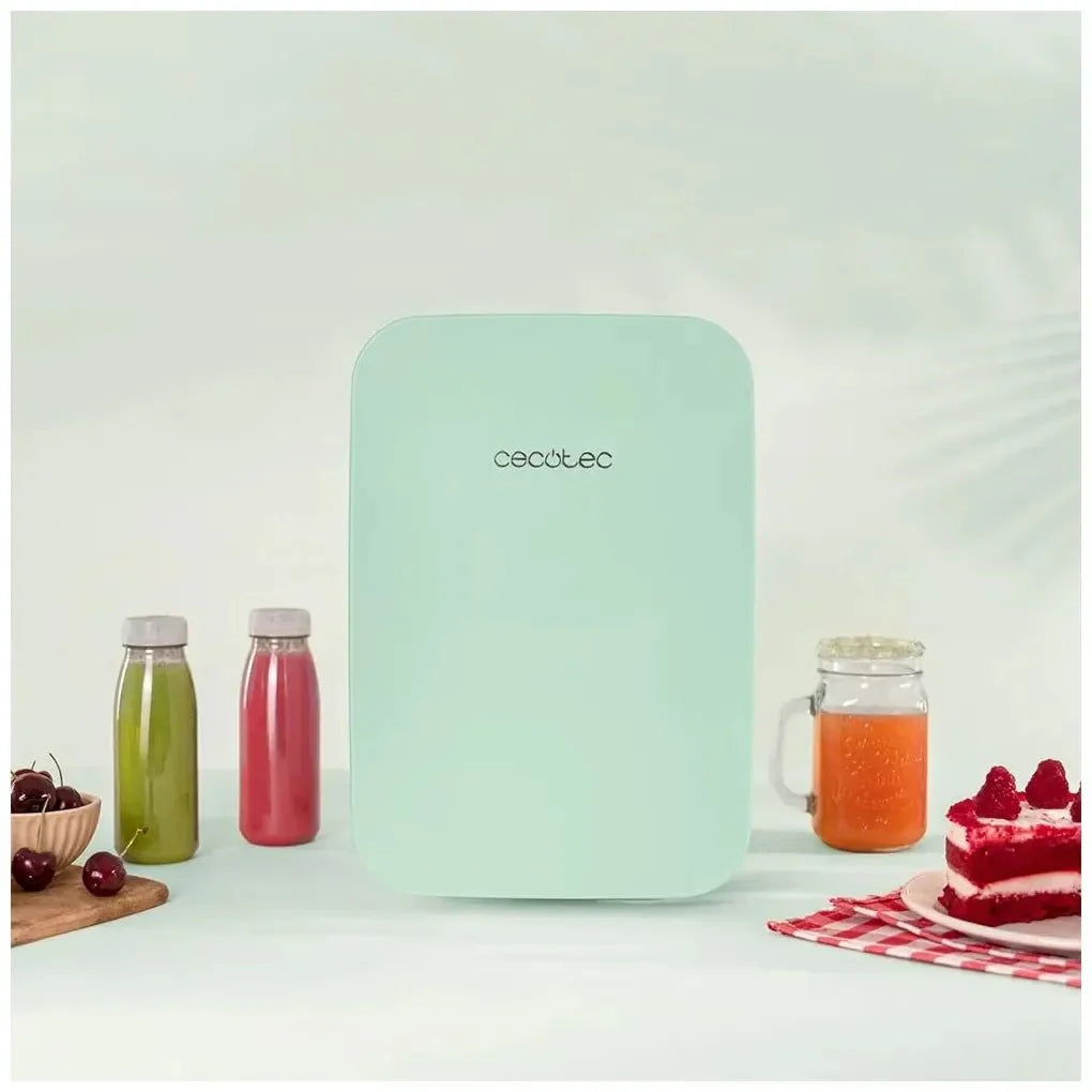Frigorífico Portátil 10L: Enfría y Calienta, Ideal para Viajes y Aventuras de Cecotec