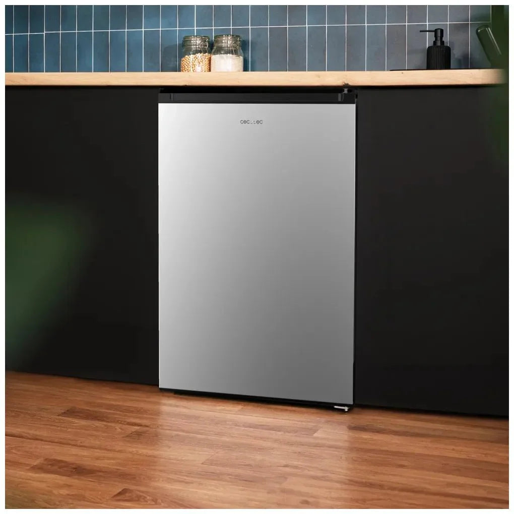 Mini Frigorífico Inox 133L: Compacto, Eficiente y con Función Defrost de Cecotec