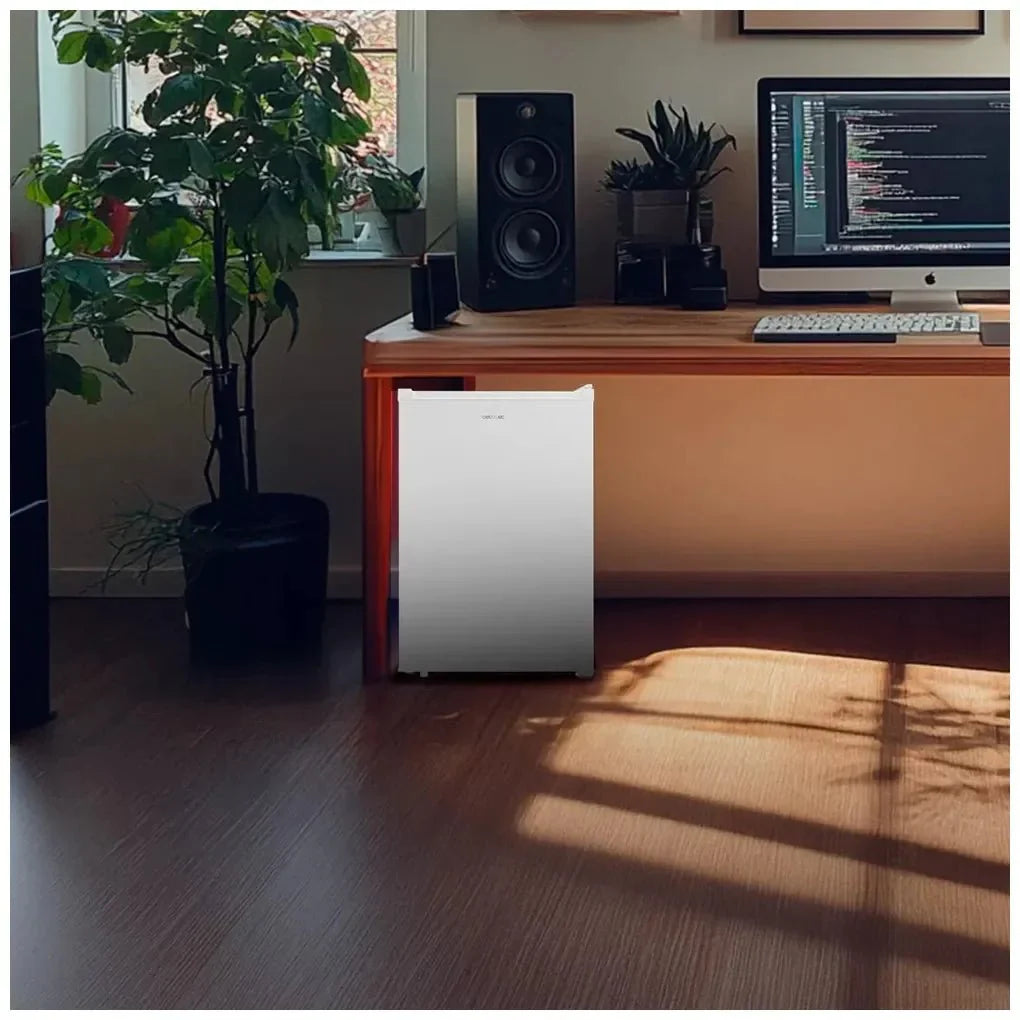 Congelador Vertical Sobremesa 97L, Eficiencia Energética E, Diseño Compacto y Versátil de Cecotec