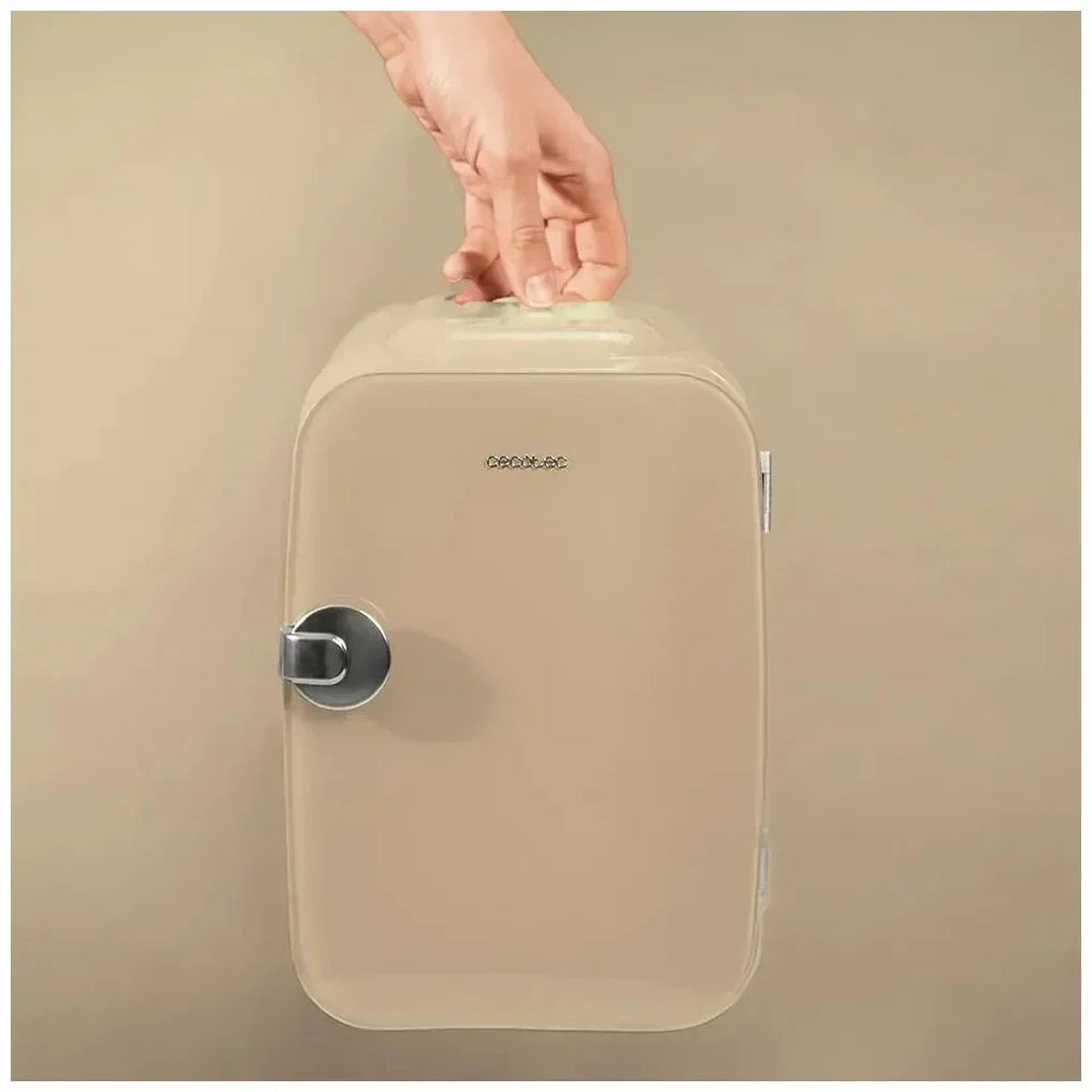Mini Frigorífico 4L Portátil: Enfriamiento y Calentamiento para Viajes de Cecotec