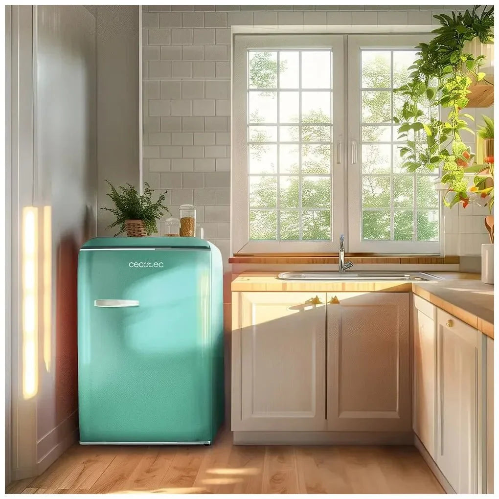 Mini Frigorífico Retro Verde 110L con Icebox y Luz Interior, Clase E Eficiente de Cecotec