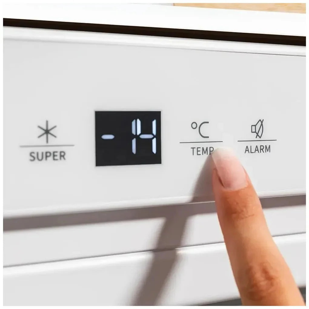 Mini Congelador Integrable 101L con Fast Freezing y Display Táctil de Cecotec