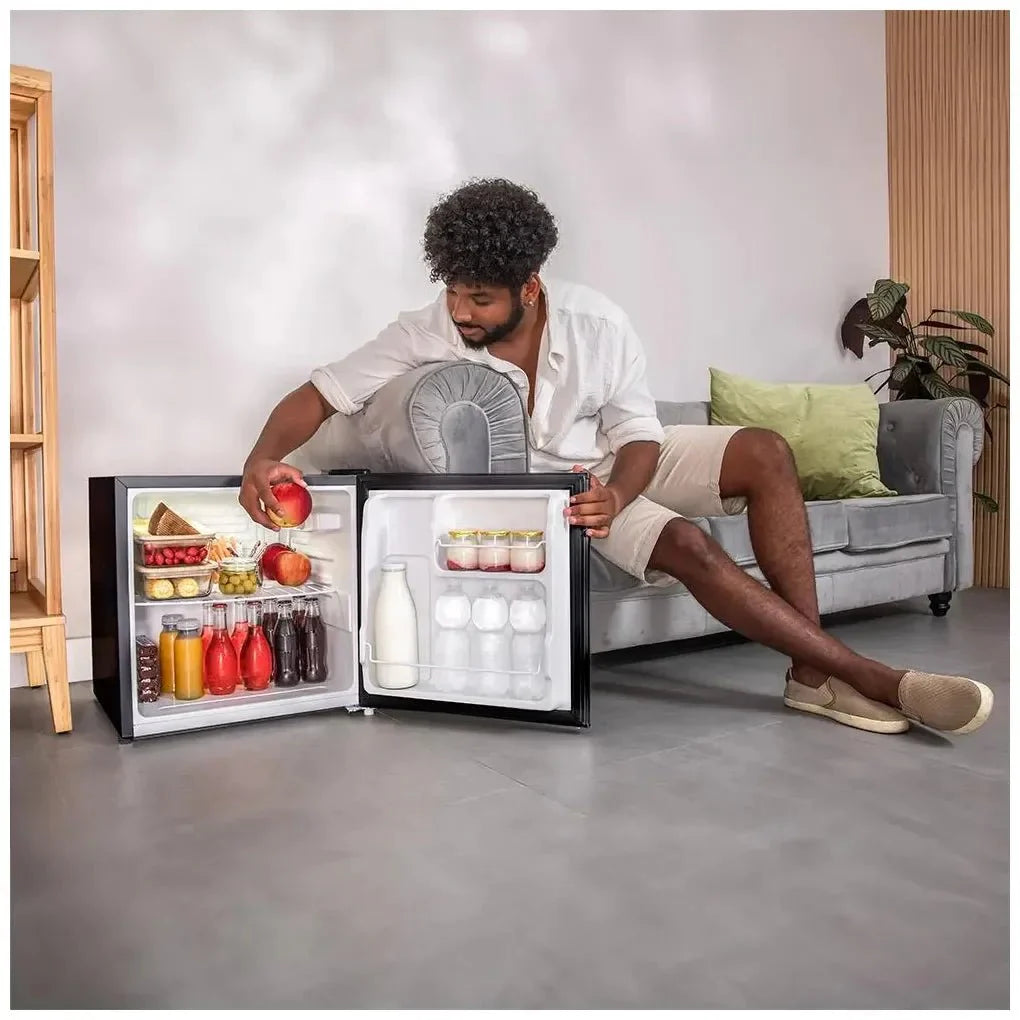 Mini Frigorífico Negro 46L, Acero Inoxidable, Eficiencia Energética Clase E de Cecotec