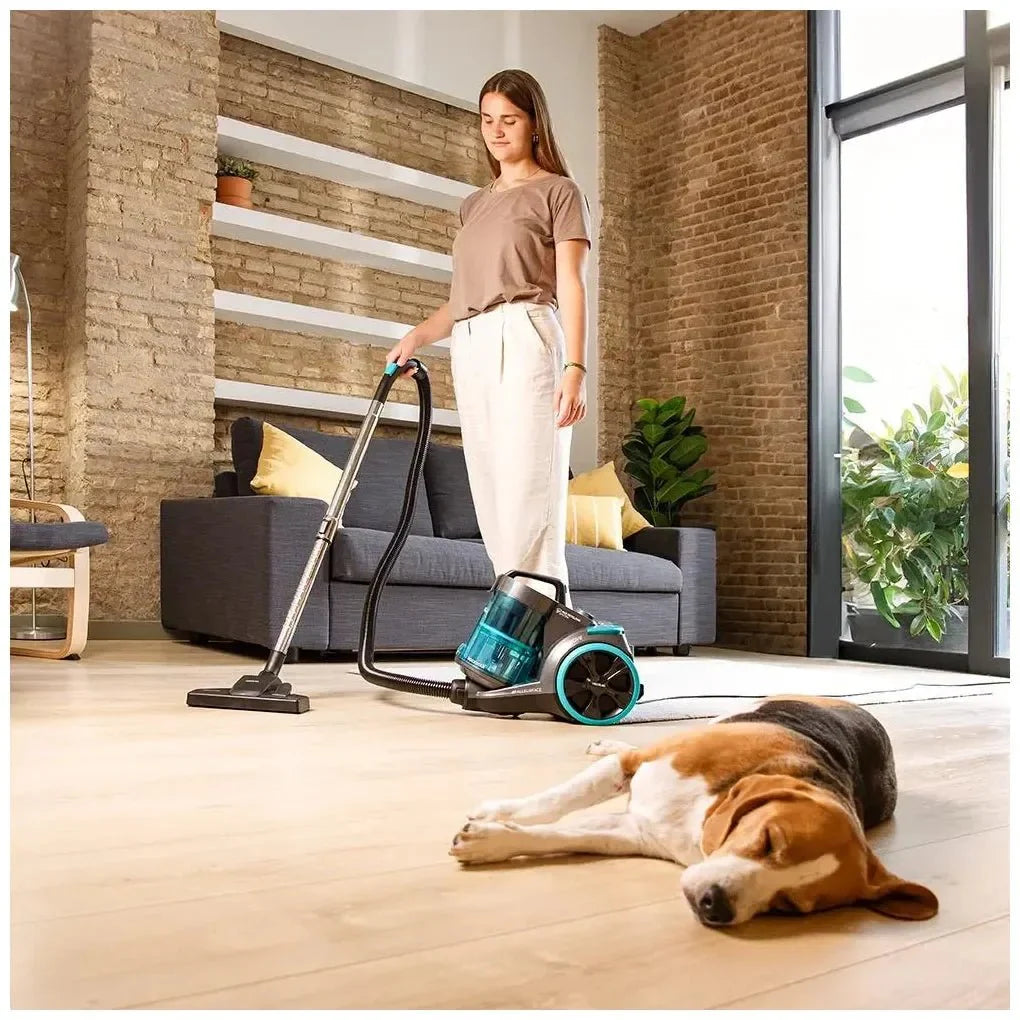 Aspirador Multiciclónico 900W con Filtro HEPA y Accesorios para Mascotas de Cecotec