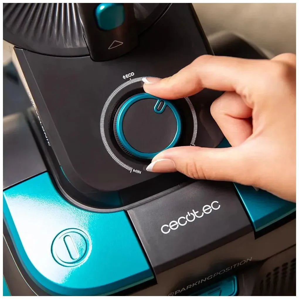 Aspirador Multiciclónico 900W con Filtro HEPA y Accesorios para Mascotas de Cecotec