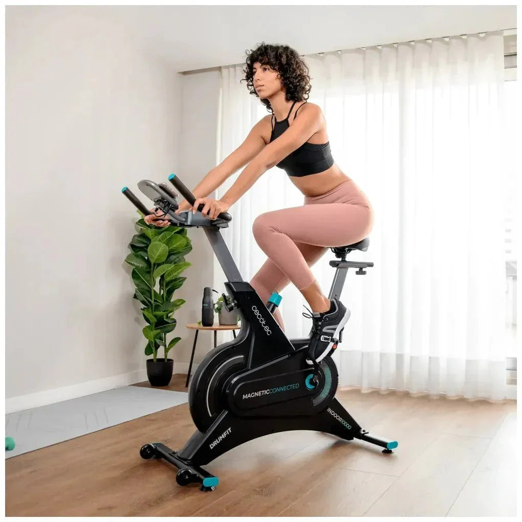 Bicicleta Estatica Indoor Drumfit 10000 con resistencia magnética volante de inercia de 10 kg y conectividad APP Kinomap Cecotec