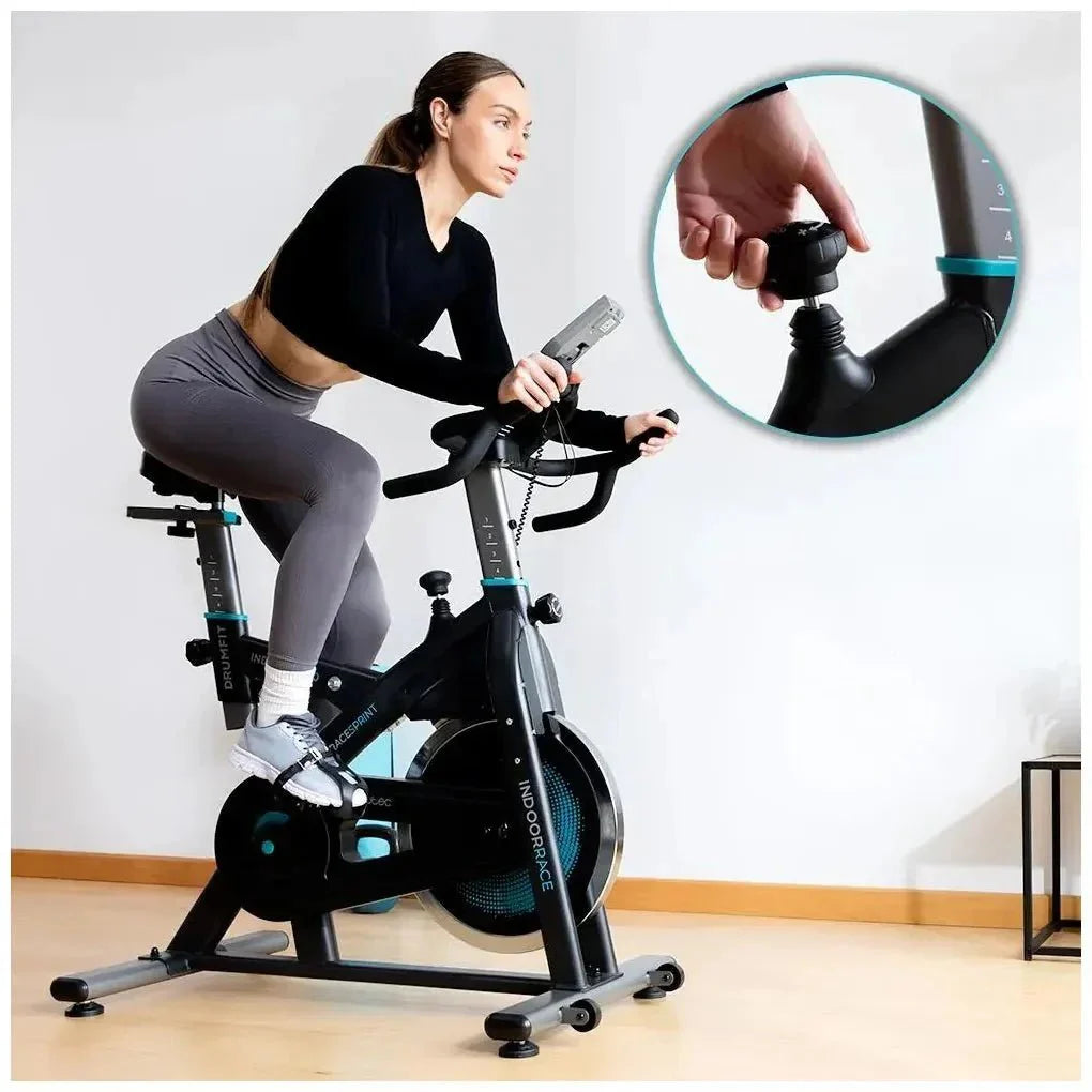 Bicicleta estatica Indoor DrumFit 24000 Race Sprint con volante de inercia de 24 kg y conectividad APP Kinomap Cecotec
