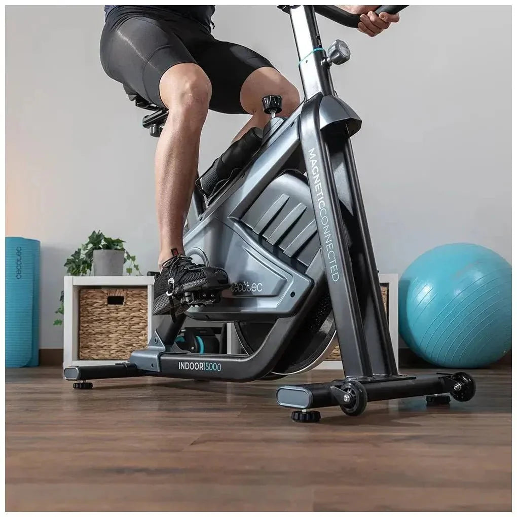 Bicicleta  estatica Indoor DrumFit 15000 con volante de inercia de 15 kg resistencia magnética y conectividad APP Kinomap Cecotec
