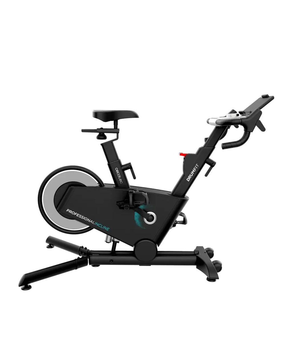 Bicicleta estatica Profesional DrumFit con volante de aluminio de 10 Kg inclinación motorizada y conexión APP Cecotec