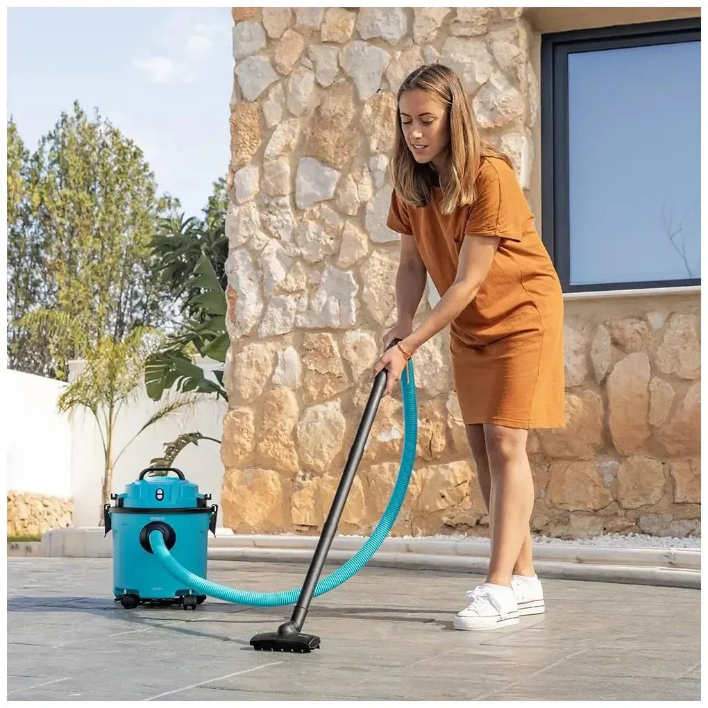 Aspirador Compacto 16L 1200W: Limpieza Eficaz de Sólidos y Líquidos con Succión y Soplado de Cecotec