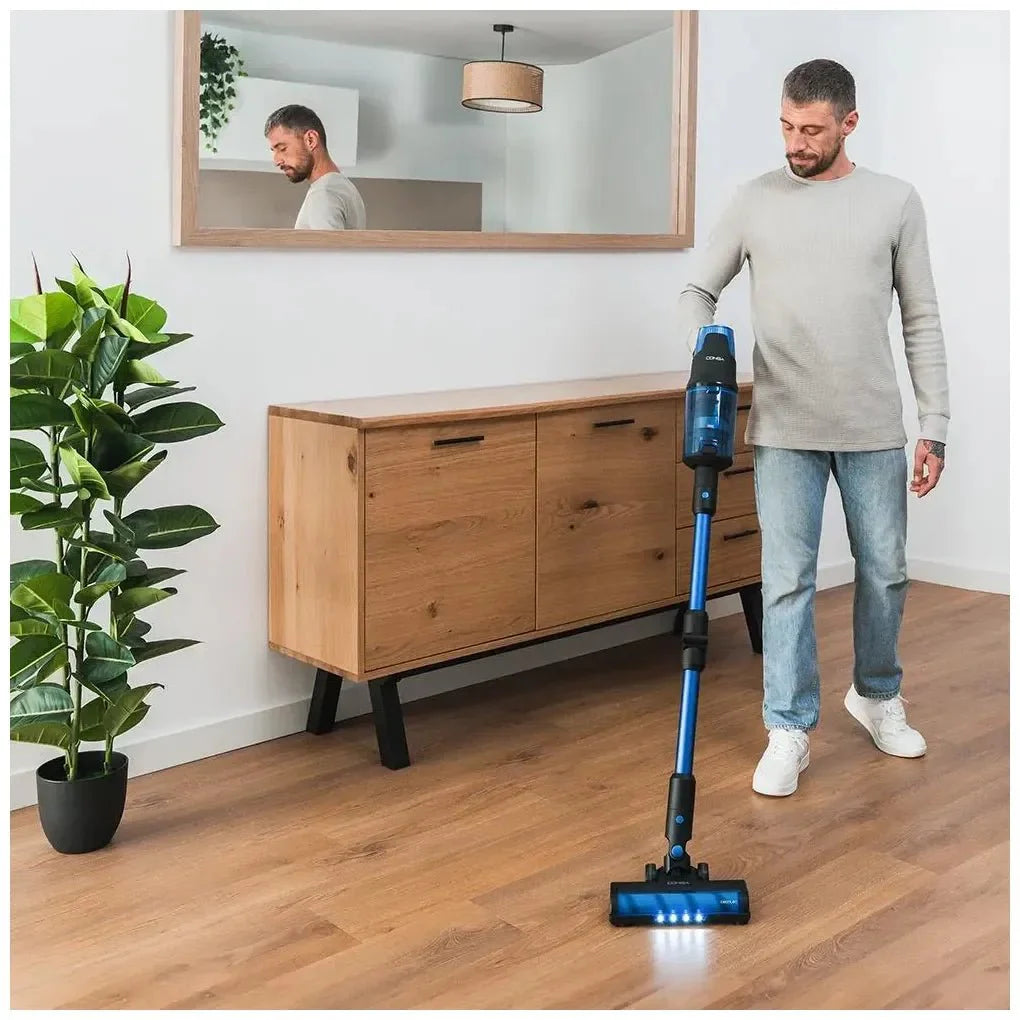 Aspirador Vertical 4 en 1 con Potente Succión y Accesorios para Mascotas de Cecotec