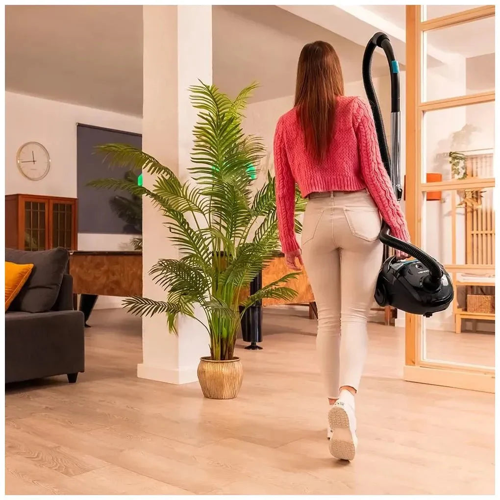 Aspirador Trineo 800W: Compacto, Potente y Eficiente para Todo Tipo de Superficies de Cecotec